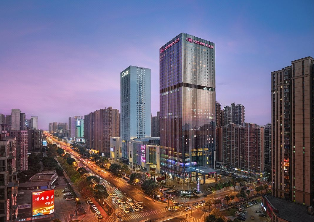 长沙世景广场皇冠假日酒店.png